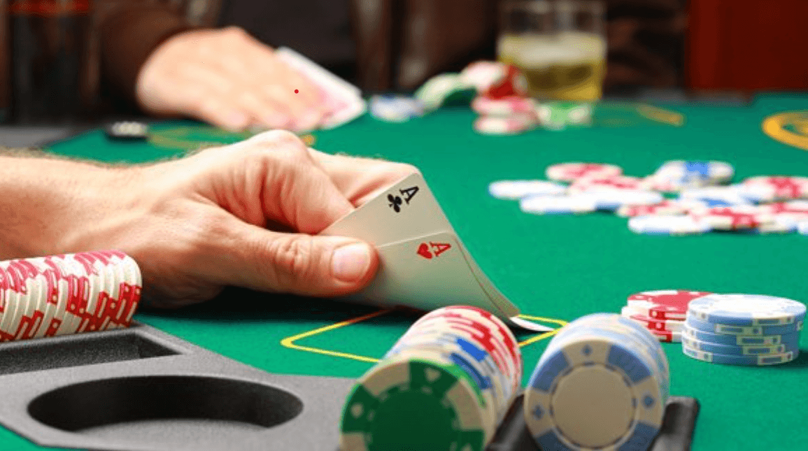 Những thuật ngữ khi chơi Poker Top88